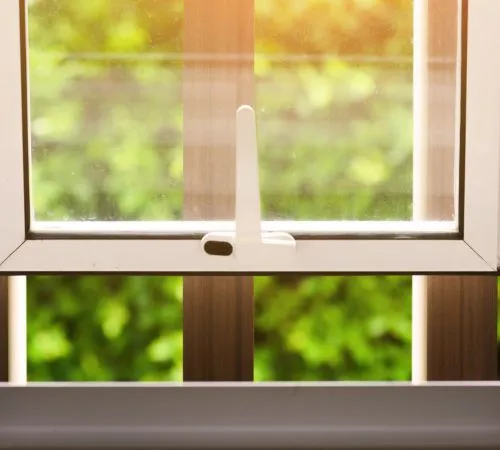 Ventanas-de-aluminio-abatibles