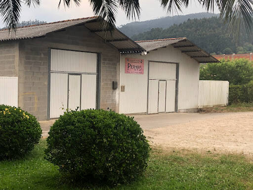 Carpintería y persianas Pernas