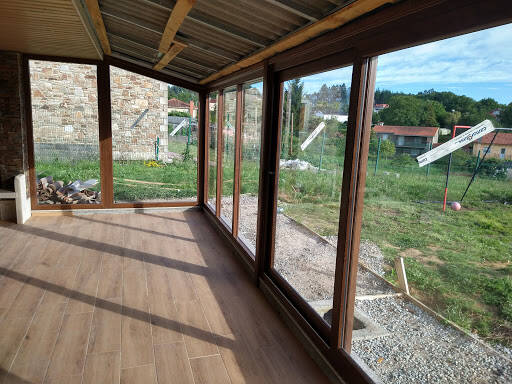 Cristalería y carpinteria de aluminio CAMARGLASS